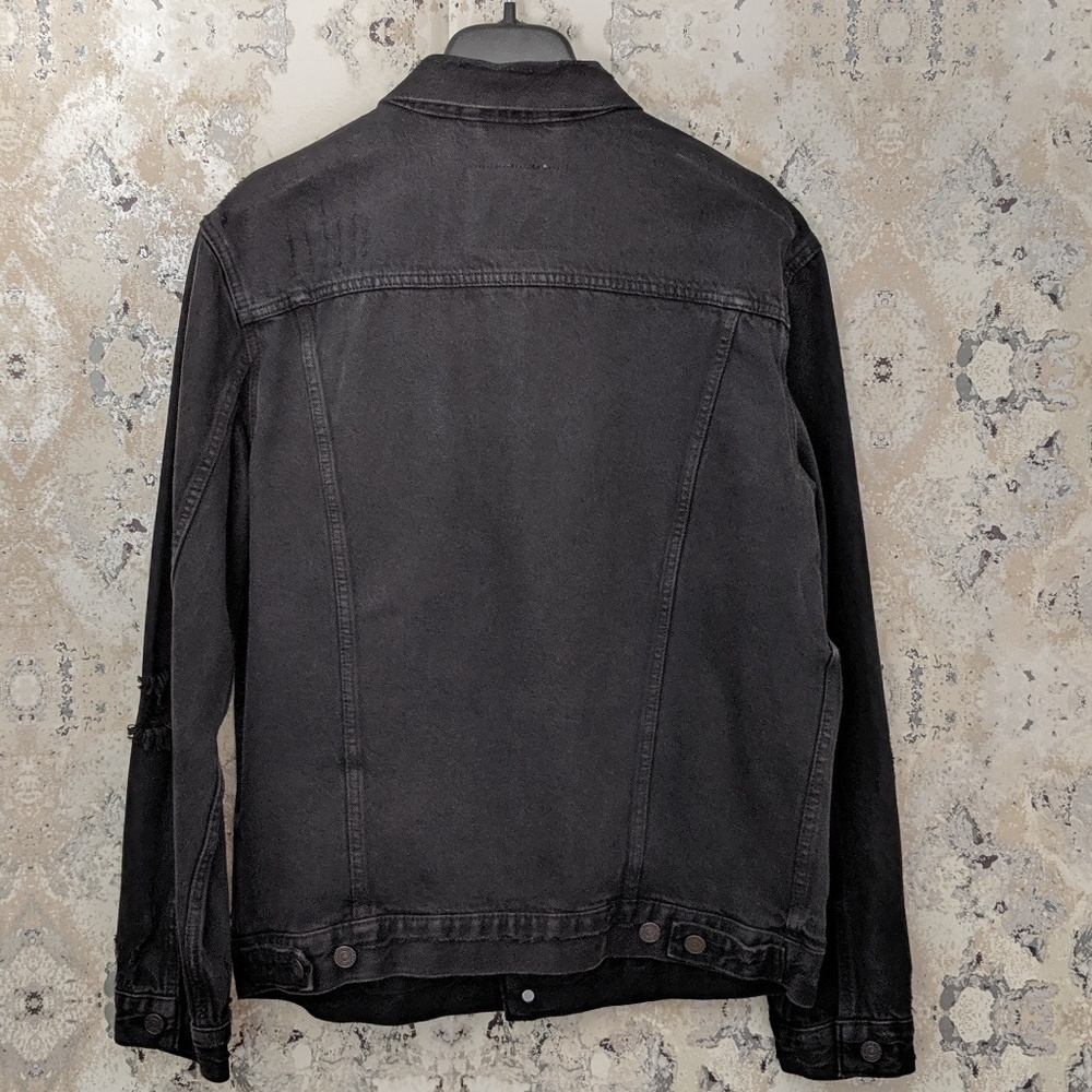 Levi's Distressed Trucker Jacket - Picture 5 of 8